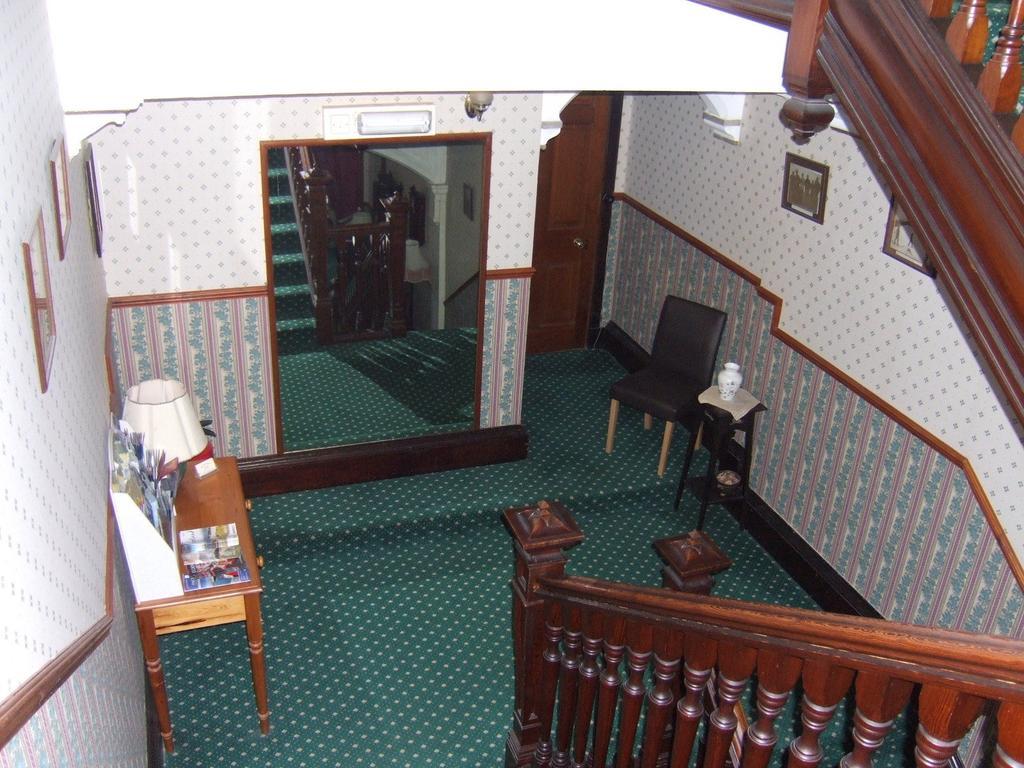 The Richmond Guest House 艾尔 外观 照片